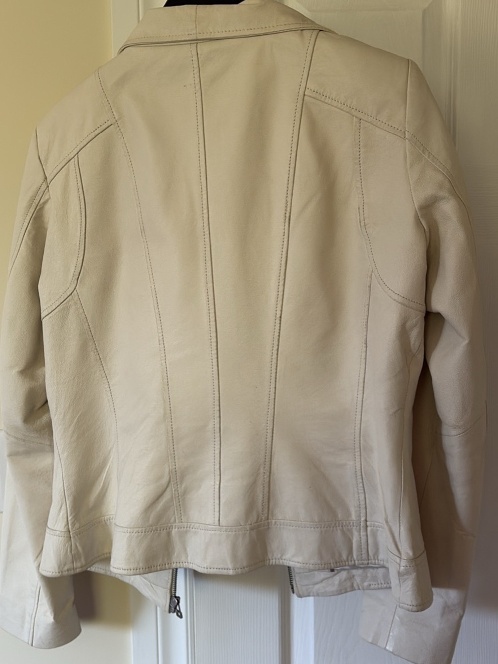 Danier Light Beige Leather Jacket with Colorful Lining - Picture 3 of 3
